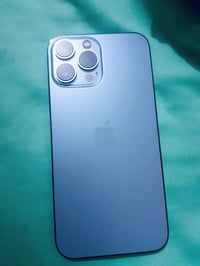 آيفون ١٣ برو ماكس • بطارية ٧٤٪ • الشطرة