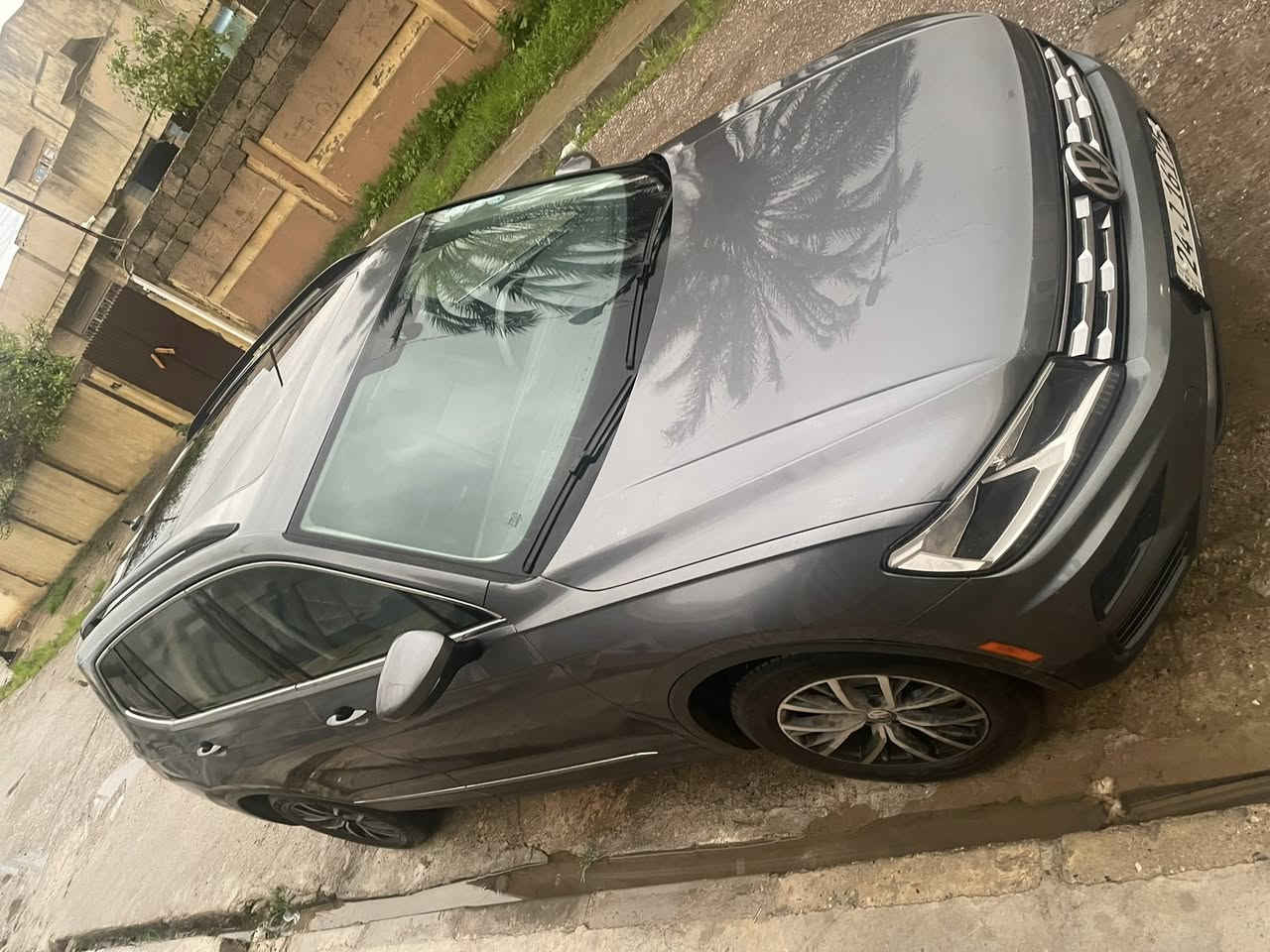 سلام عليكم

تيكوان 2021 
فوول مواصفات
داخل جلد
7 راكب
رقم دهوك
جاملغ 
وباب تبديل اصلي شركة
للاستسفار اكثر 
***********
