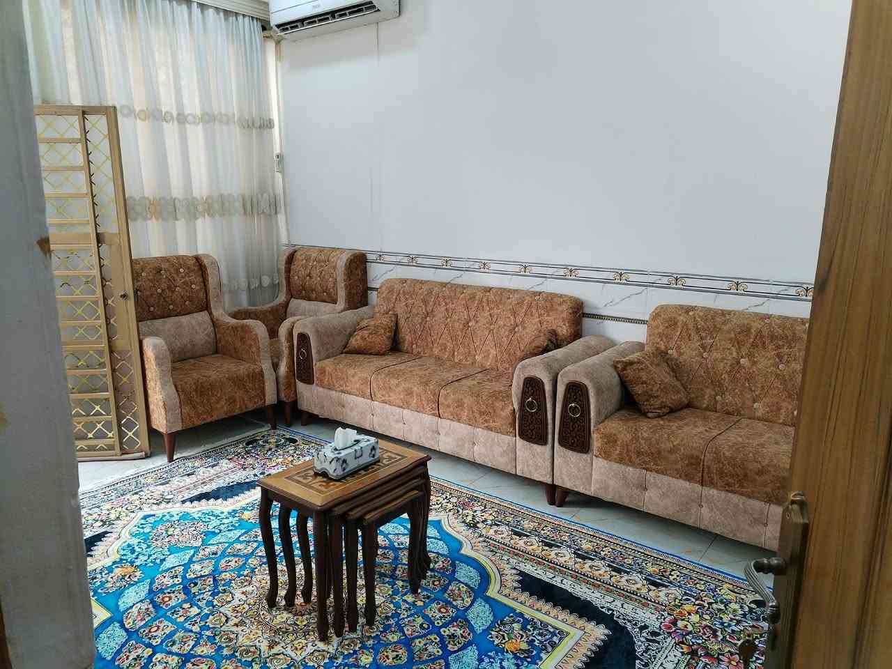 💢السلام عليكم
☘️ببركة محمد وآل محمد 

🏦دار سكـــــــــــــن للبيع طابوو صرف 

📌الموقع حي الفرات قرب شارع الصب 

📐المساحه:- 100م طابقين كونكريت مسلح 

☘️محتوياته:-

✅غرفتين نوم 

✅صالتين

✅مطبخ 

✅استقبال 

✅صحيات

🌿سنـــــــــــــة البناء 2023

(شغل درجه اولى مرتب ونازك وبالعافيه ع الياخذه) 

💵لمعرفة السعر:- علق بالصلاة على محمد 

ـــــــــــــــــــــــــــــــــــــــــــــــــــــــــــــــــــــــــ

#للاستفسار اكثر:- خاص او واتساب 

#هاتف:- ***********

#هاتف:- ***********

مراجعـــــــة مكتب دبي للعقار والمقاولات العامه 

#عنوان المكتب سايدين الجمهوري مقابل مدرسة القدس
