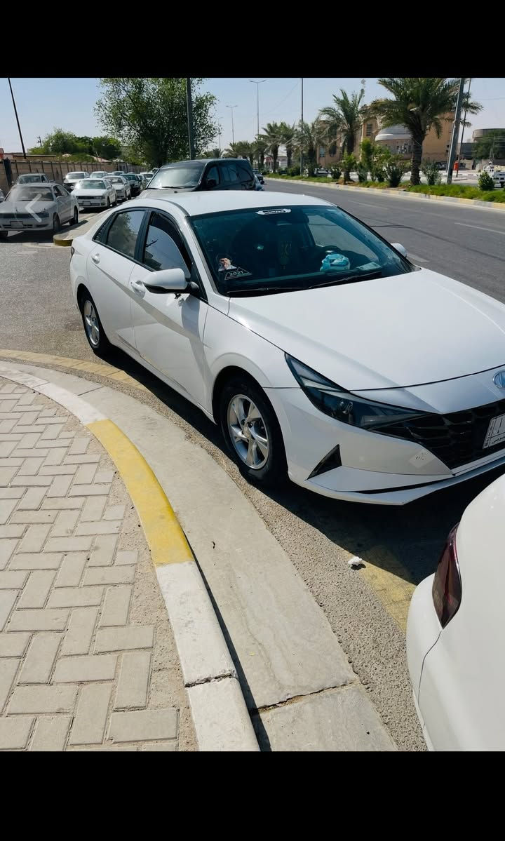 سلام عليكم سياره انتره للبيع افانتي وارد كوري بيه مكانات صبغ فقط سياره فول مواصفات رقم معوقين عماره مكينه 1600 سياره نضيفه كلش مرتبه من داخل المكان البصره 
السعر 147//***********
