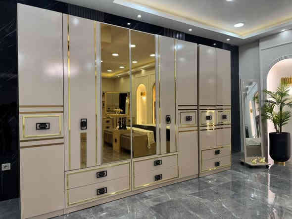 تم تفريغ موديل  سيرو 
متكون من 10 قطع 
كنتور مع الملحق 3 امتار و40سم 
سرير مخزن 
شازلون مخزن 
كومدي أناره 
ميز تواليت أناره 
مراية 
طابورية 
سكك 3مراحل 
برغي مع چوي حديد 
ظهر بلوك 
السعر مليون  ٥٢٥الف
للحجز ***********
