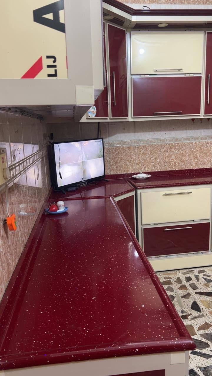 كاونتر مستعمل قليل للبيع 
اضافه الى سنك 3 ابواب 
للاستفسار المراسله على ماسنجر او واتساب 
***********
