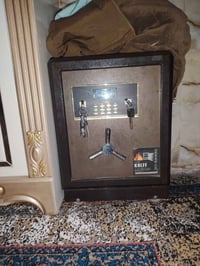 قاصه • رقم سري ومفتاح • شاشه مستخدمه شهر