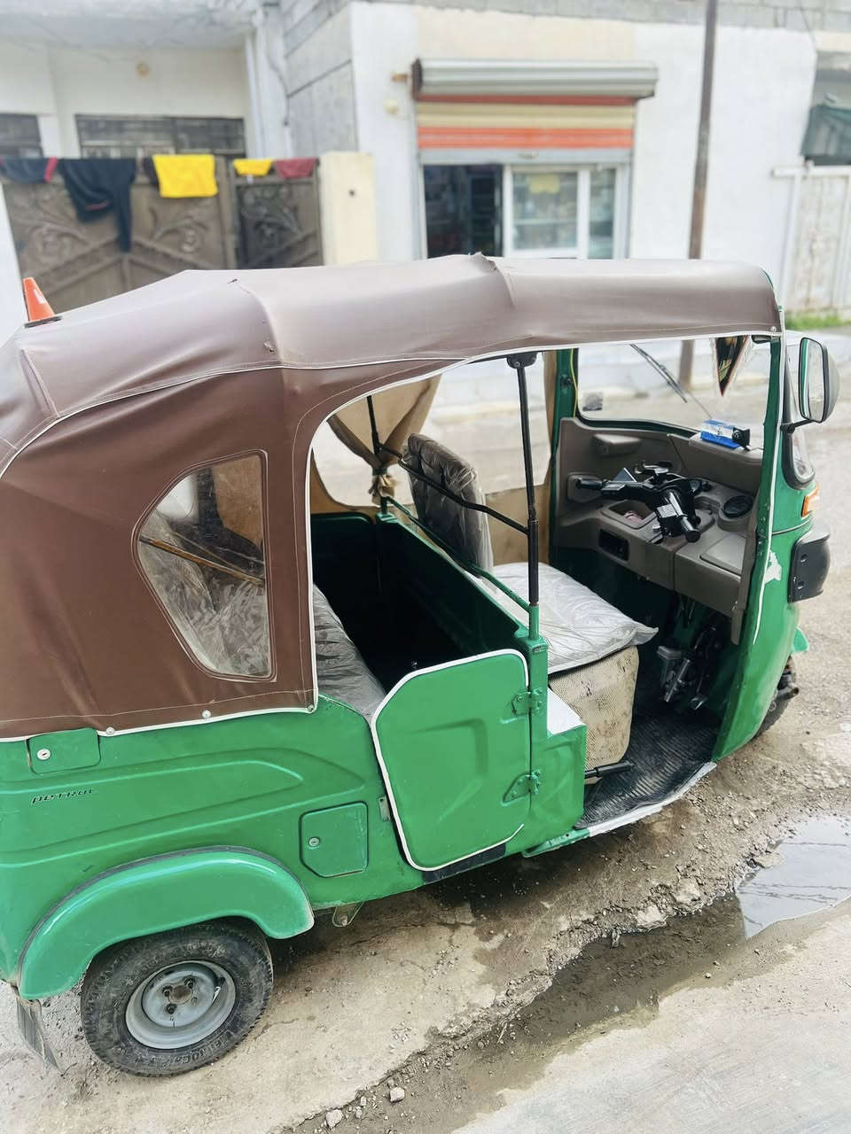 سلام عليكم تكتك لبيع 2021 فول مواصفات لوحات إنكليزي  مكينه مكفوله الداخل جديد  تأخذها منا تطلع لشغل ما محتاجه نقوصات السعر 7ونص وبيها مجال 
العنوان /التحرير \قرب مركز شرطه التحرير 
رقم الهاتف /***********
