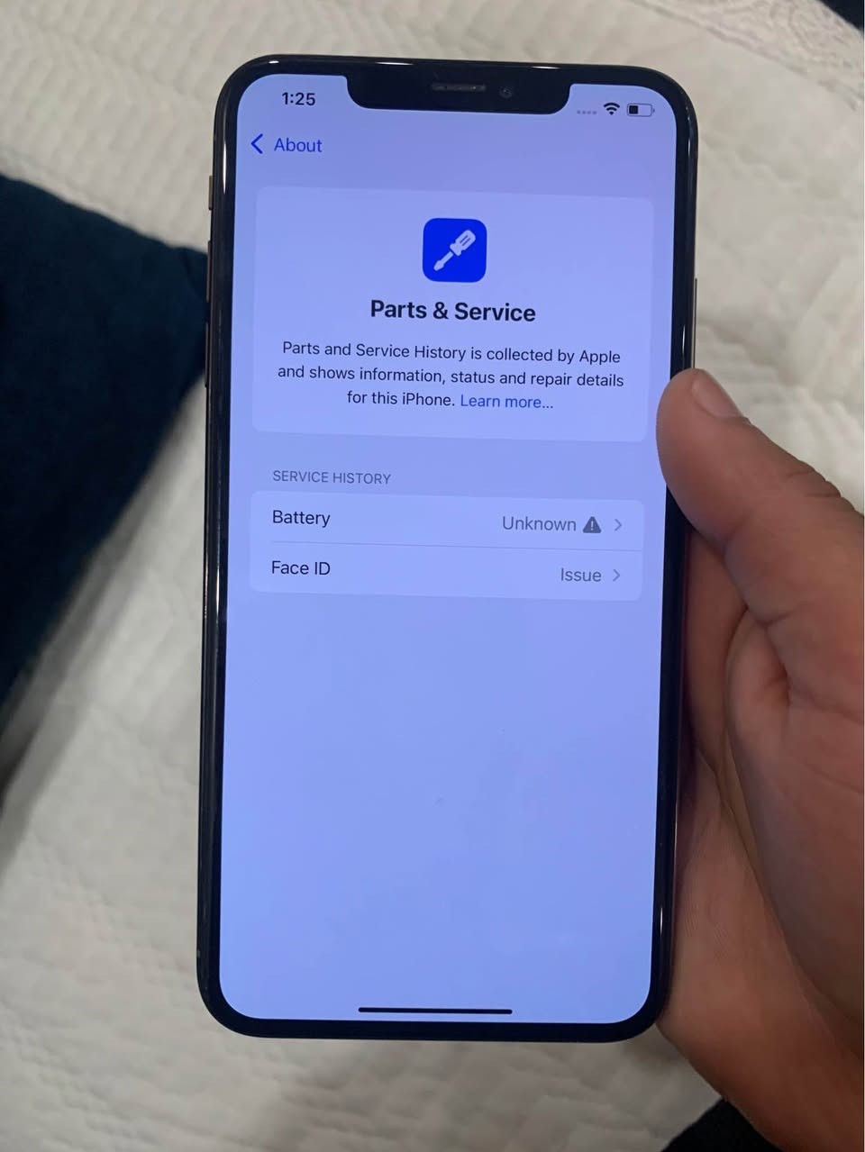 Battery %88 گۆڕاوە 
256GB 
2sim card 
موبایلەکە زۆر بێ کێشەیە بەس پاتری گۆڕایە فەیس ایدی یش ناکات لە هەولێرم گەیاندنم نییە 
واتس اپ ***********
119$ مەحمەلە
Admin❤️ أربيل, العراق
