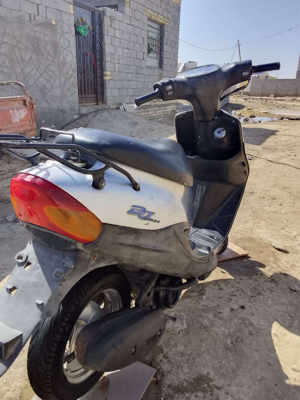 السلام عليكم دراجه بيجي لون رصاصي نضيفه محرك بعده على السحك اول مره تنفتح كله شغال سلف هندر اشاير لايت بك لايت قفل جنطه قفل اكسن قفل جوزه والسعر ٣٠٠ وبيه مجال مستعجل على بيعتها


**إذا كنت صاحب هذا الإعلان وتريد حذفه لأي سبب، رجاءا أرسل رسالة إلى الدعم الفني**