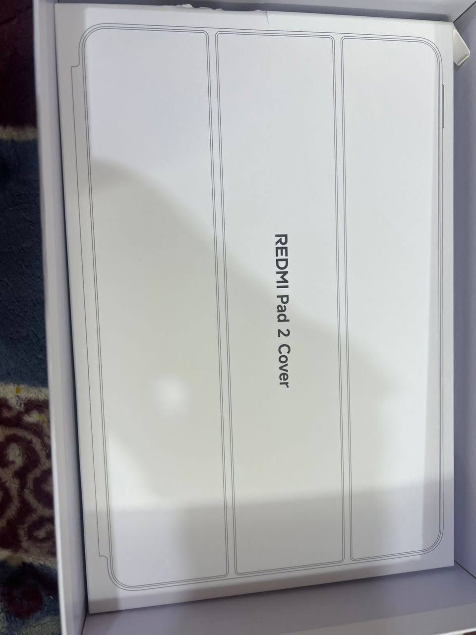 سلام عليكم
ريدمي باد تو للبيع الجهاز بحاله الوكاله وتحت ضمان الوكاله وهوا سنه و6شهر
يعني ضمان 18شهرا

مواصفات

ذاكره 256
رام4 قابل التطوير يصبح 8
ملحاقت الجهاز اصليه والكامله
الجهاز لايجد فيه اي ضرر
السعر 260وبي مجال بسيط
مكاني البصرة ابو خصيب سوق ابو الخصيب

رقمي ***********

مواصفات عامه
حجم: 11 بوصة
النوع: IPS LCD
الدقة: 2560 × 1600 (2.5K)
معدل التحديث: 90 Hz AdaptiveSync
سطوع حتى 600 nits مع حماية للعين من الضوء الأزرق والفليكر. �
Xiaomi +1
 المعالج ونظام التشغيل
معالج: MediaTek Helio G100-Ultra ثماني النواة.
نظام التشغيل: Android 15 مع واجهة HyperOS 2.0. �
Gadgets 360
 الذاكرة والتخزين
خيارات الذاكرة (RAM): 4 GB – 6 GB – 8 GB
التخزين الداخلي: 128 GB أو 256 GB
يدعم زيادة التخزين ببطاقة MicroSD حتى 2 TB. �
Xiaomi
 الكاميرات
خلفية: 8 MP واسعة للكاميرات الأساسية.
أمامية: 5 MP للسيلفي ومكالمات الفيديو. �
Gadgets 360
 الصوت
4 سماعات ستيريو مع دعم Dolby Atmos للصوت المحيطي.
منفذ سماعة 3.5 mm. �
جوالينو دوت كوم
 البطارية والشحن
سعة: 9000 mAh (كبيرة وتدوم لفترة طويلة).
شحن سلكي 18W عبر منفذ USB-C. �
Gadgets 360
 الاتصال
نسختين: Wi-Fi فقط أو مع دعم 4G (شبكات خلوية).
Wi-Fi، Bluetooth 5.3. �
جوالينو دوت كوم
 الأبعاد والوزن
الأبعاد: حوالي 254.6 × 166 × 7.4 مم
الوزن: حوالي 510 غرام. �
جوالينو دوت كوم
 دعم القلم
يدعم قلم (Stylus) زي Redmi Smart Pen لكنه غالبًا يباع بشكل منفصل. �
جوالينو دوت كوم

