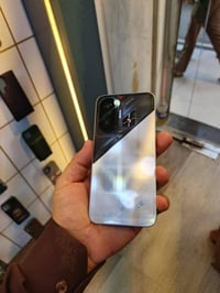 بوكو F7 • ٥١٢ • القوسيات