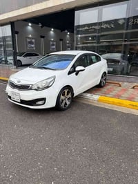 للبيع او مراوس ريو 2013خليجي محرك 1600دوش مكفولة تخم تاير صدر جاهزة رق...