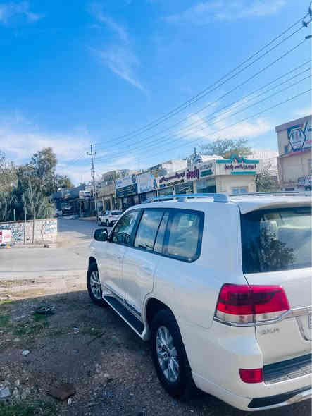 للبيع تويتا لاندكروزر جكساره موديل 2016 مواصفات  بريم  بصمه 3 مقاعد محرك V6 سلندر شرط لاصرف لا بخار  كير اوتوماتيك وعادي  ماشيه. 105 الف كيلو حقيقي سلايت روف طكتين دبل شاشه داخليه كامره ثلاجه وتبريد مركزي 3 قطع ❄️ ثلج بدون صبغ او ضرر و شخط مكفول كفاله عامه سياره كلين  سياره جاهزه بمعنه الكلمة مكفوله كفاله عامه وللاستفسار ازيد هاذه رقمي سعرها 482$  (***********) او (***********) السليمانية
