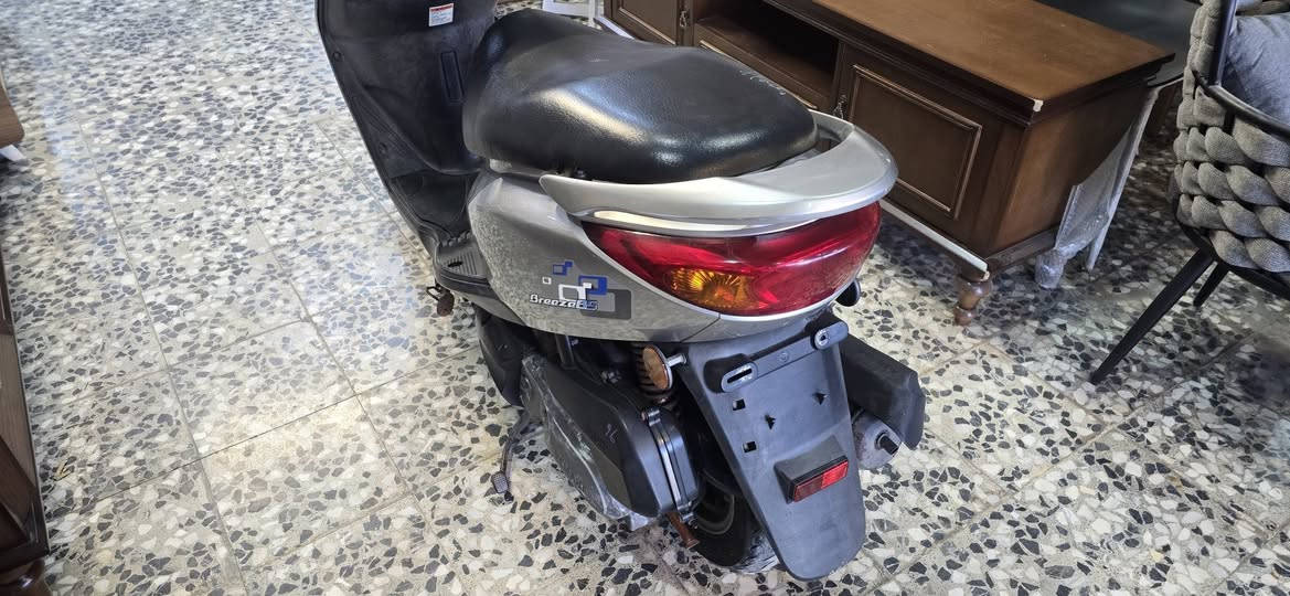 دراجه للبيع قبل ٣ اشهر مشتريه ***********
