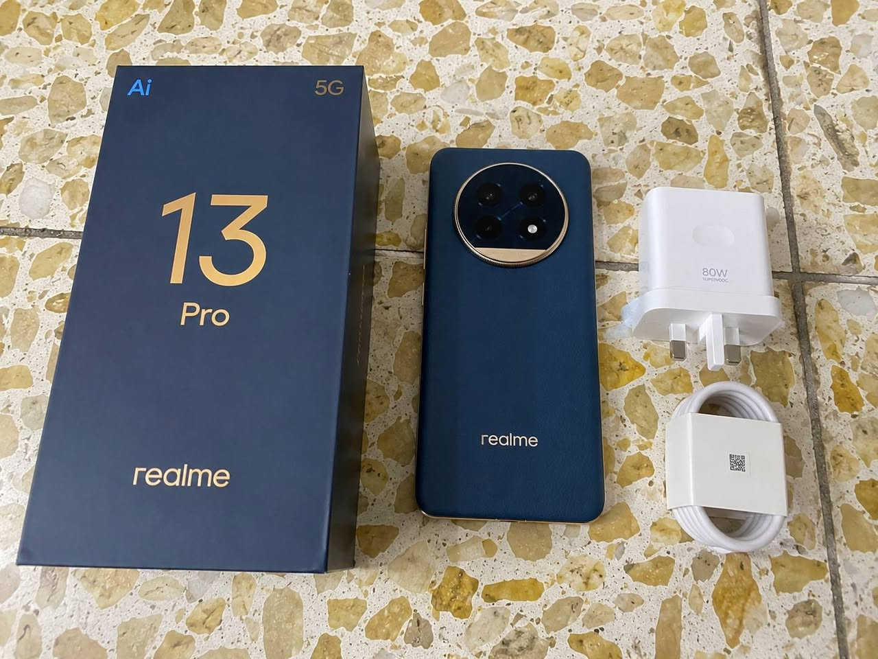 📱 للبيع Realme 13 Pro 5G
✅ الرام: 12GB
✅ الذاكرة: 512GB
✅ الحالة: نظيف جدًا، بدون أي خدوش أو كسور.
✅ كل شيء شغال 100%.
✅ الجهاز مع الكارتون والشاحن الأصلي.
💰 السعر: 400,000 دينار قابل للتفاوض بالمعقول.
📍 الموقع: بغداد - الغرير، يم ملعب الأوسكار.
📞 للتواصل (واتساب أو اتصال): ***********
