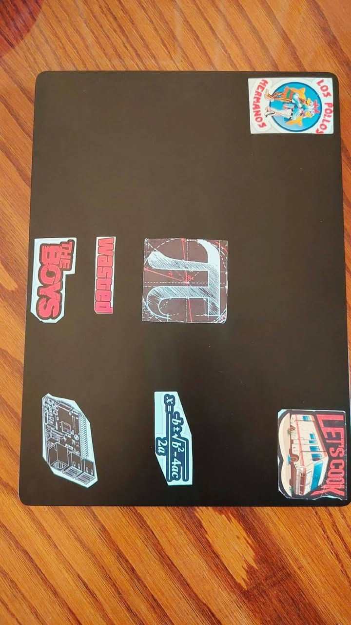 Surface laptop 3
نسخه business edition رجال الأعمال

لمس 10 اصابع

حجمها جدا صغير

شاشة 2K IPS QHD

جيل عاشر 7 1065 Core i7)(مو فئة U) 

Ram 16GB 4333 MHz DDR4

قابل للتطوير HARD 256 SSD

كرت شاشة انتل 97 Iris plus 8GB

بطارية يدوم لحد 6-8 ساعة
 السعر 480 متوفر توصيل


**إذا كنت صاحب هذا الإعلان وتريد حذفه لأي سبب، رجاءا أرسل رسالة إلى الدعم الفني**