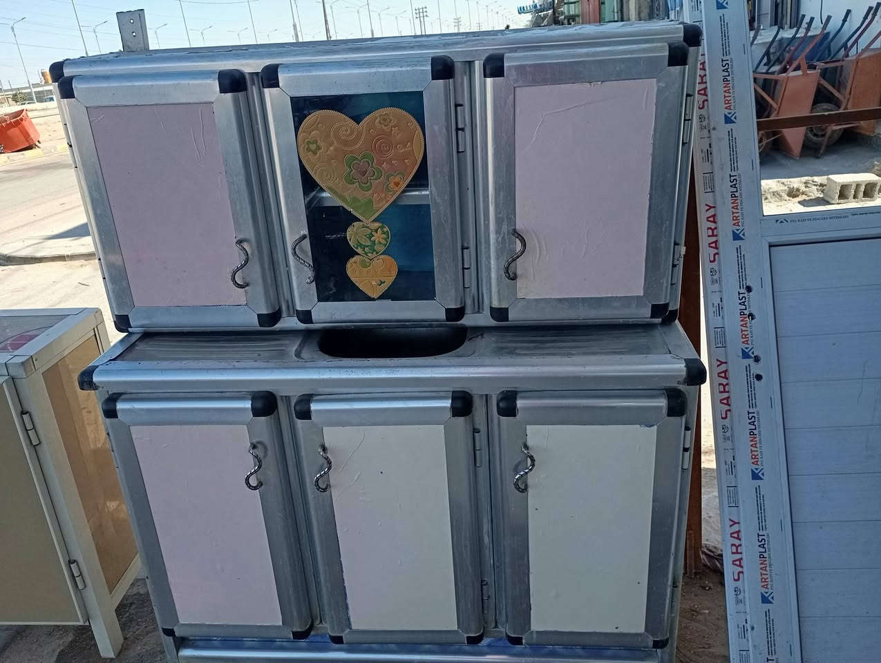 السلام عليكم سنكي قياس متر ونص مع ملحق مستعمل نضيف السعر ٩٥قفلل للأستفسار ***********
