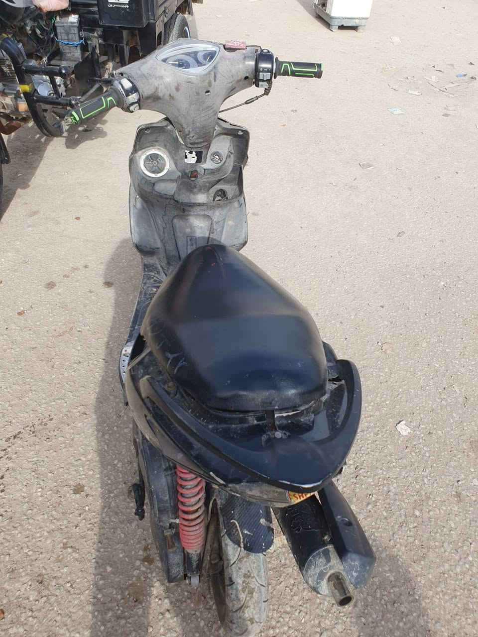 السلام عليكم دراجه ماكس مضلع مكينه55شلعتها قويه باتري جديد سلف وهندر مكفوله كهربائيات كلها شغاله اب600اوبيه مجال العنوان النجف حي العسكري استفسار خاص اواتساب***********
