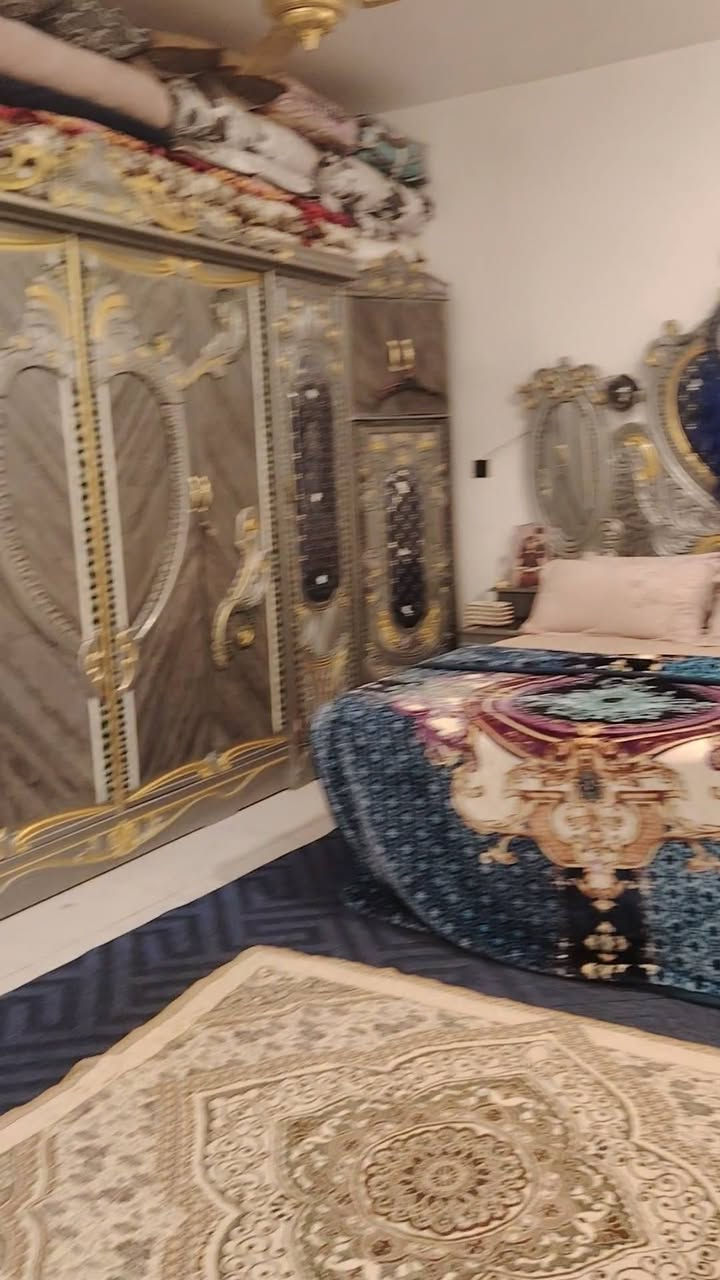 يالله بيت البيع المساحه مجمع بيتي الثاني  400متر طابق واحد شارع 15 سند حر بسم راعيه شغل جناي بي 4غرف نوم السعر خاص ***********وتساب وتصال
***********
