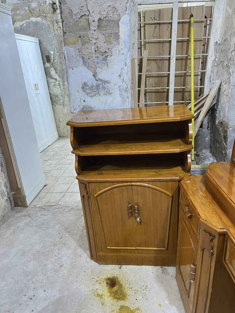 سلام عليكم غرفه نجاره صاج داخل وخارج صاج بورمي اخت جديده نظيفه حيل تزكام السعر مليون ١٥٠ العنوان الحله ***********
