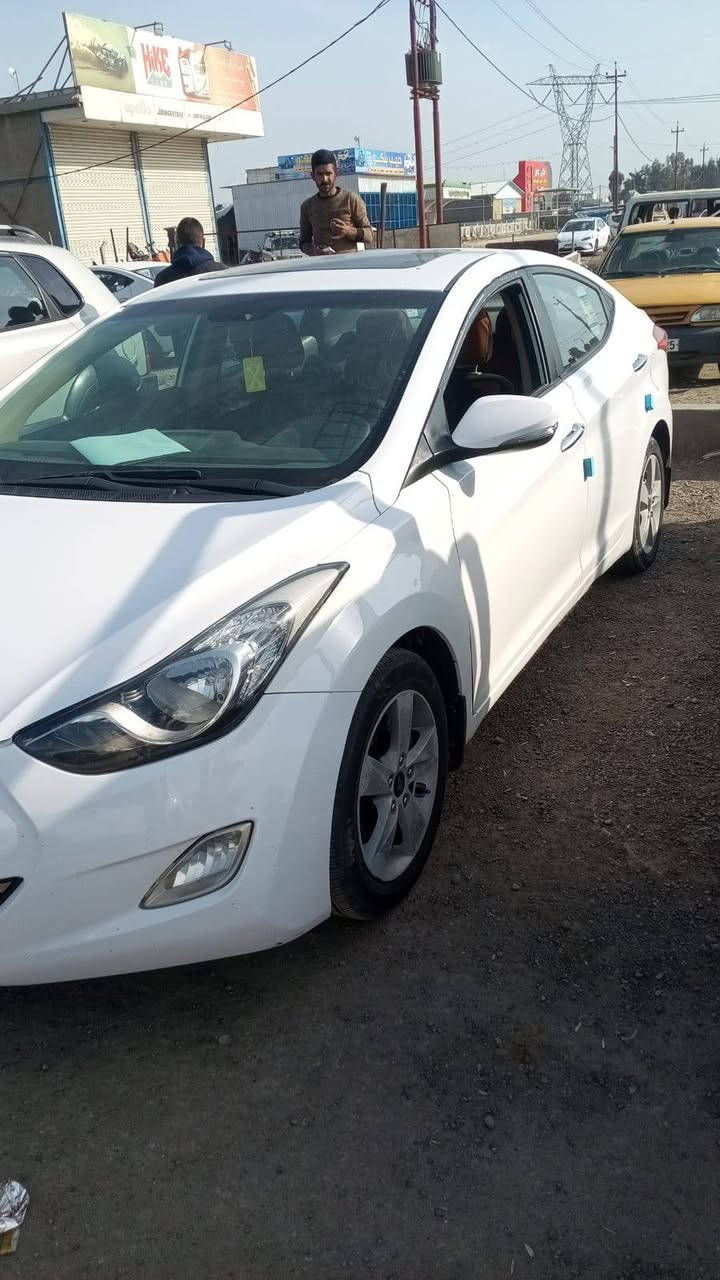 سلام عليكم النترا للبيع موديل 12خليجي سياره فتحه تخم تاير صدر تبريد جاهزه مال جناي السونار بل منشور مكان بغداد 
السعر 118 وبيه مجال 
***********
*********** وتساب
