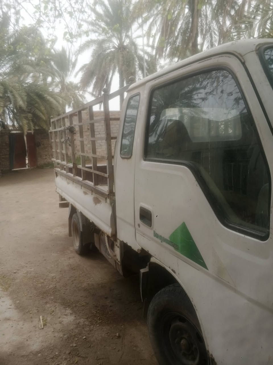 كيا فونتيره موديل 2000رقم كربلاء انكليزي باسمي سياره كير ومينه وشاصي مكفول 45وبيها مجال ***********
