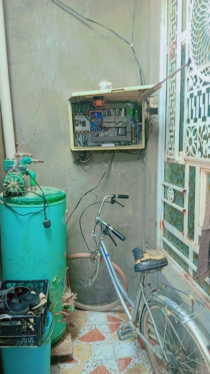 السلام عليكم بيت 100 متر طابق ونص نهايه شارع المستشفى عالسايدين بيت بنيان حديث مكلف بالنشر الاستفسار ***********
***********
السلام عليكم بيت 100 متر طابق ونص نهايه شارع المستشفى عالسايدين بيت بنيان حديث مكلف بالنشر الاستفسار ***********
