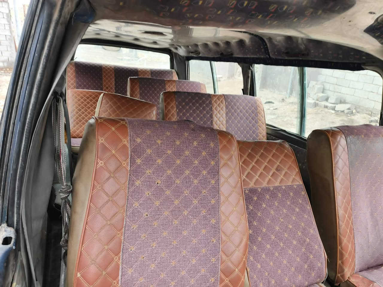 سلام عليكم سياره بسته نضيفه نكليزي البيع التفصيل على رقم ***********
