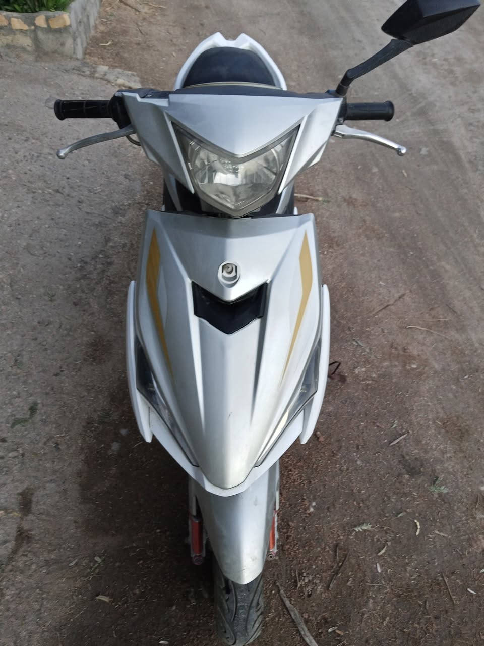 دراجه للبيع
كسر جيس مامفتوحه 
قضاء المدينه 
***********
