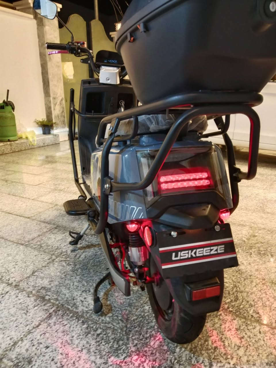 موطور للييع بعده جديد  مستعمل شي قليل دبدوب زوزاكي 
بطارايات جدد المكانالتاميم قادسيه الولى خاص


**إذا كنت صاحب هذا الإعلان وتريد حذفه لأي سبب، رجاءا أرسل رسالة إلى الدعم الفني**