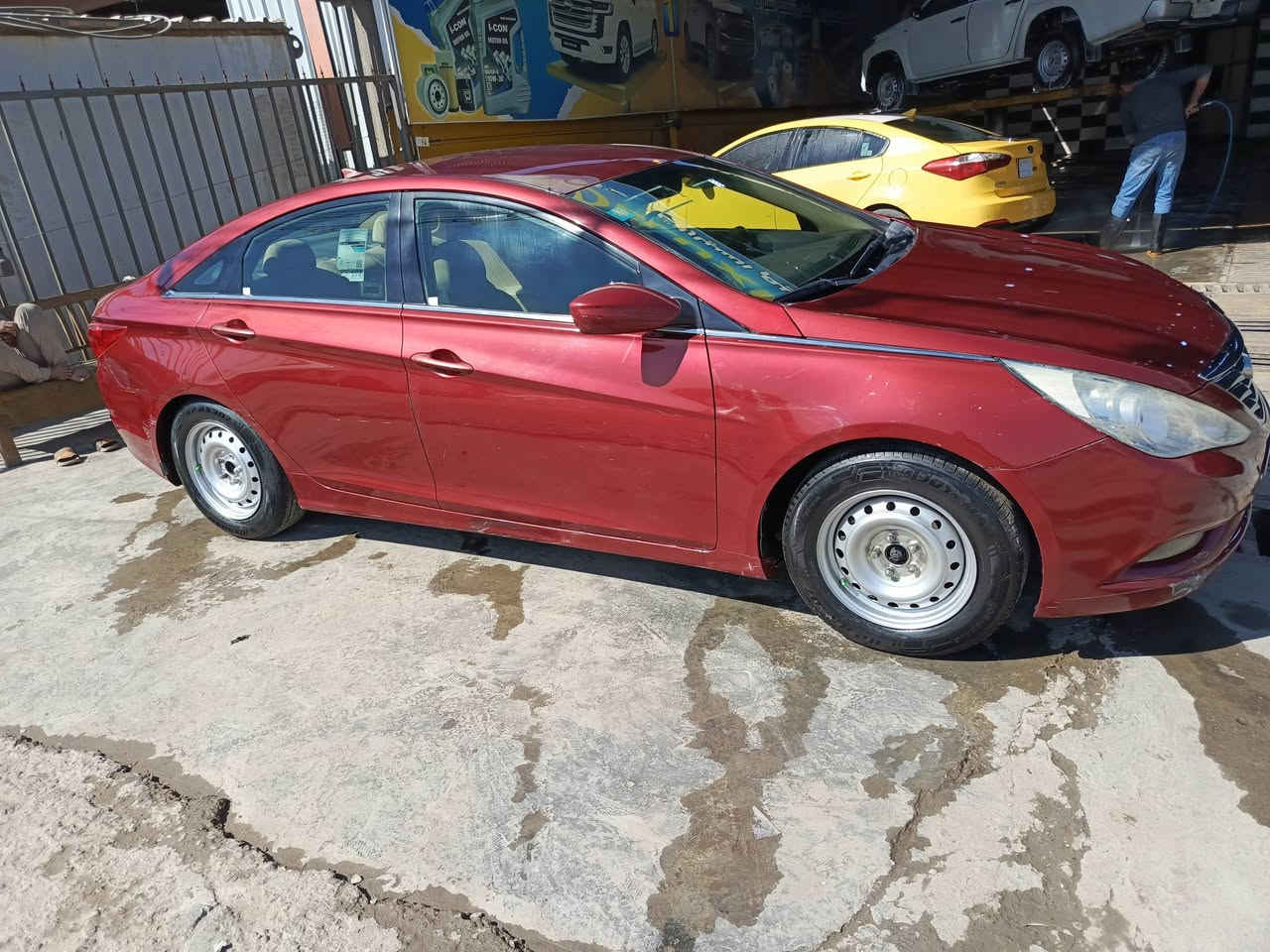 السلام عليكم سوناتا موديل 2012
السعر 103وبيها  مجال
رقم بغداد هزه جديده السياره مناقصها شي 
كير مكينه مكفوله تخم تاير  صدر جديد 
حادثها بنيد فقط مبدل باقي ليبل واحد 
وبيها صبغ   اربع قطع اثر شخوط 
العنوان بغداد المشتل 
***********
