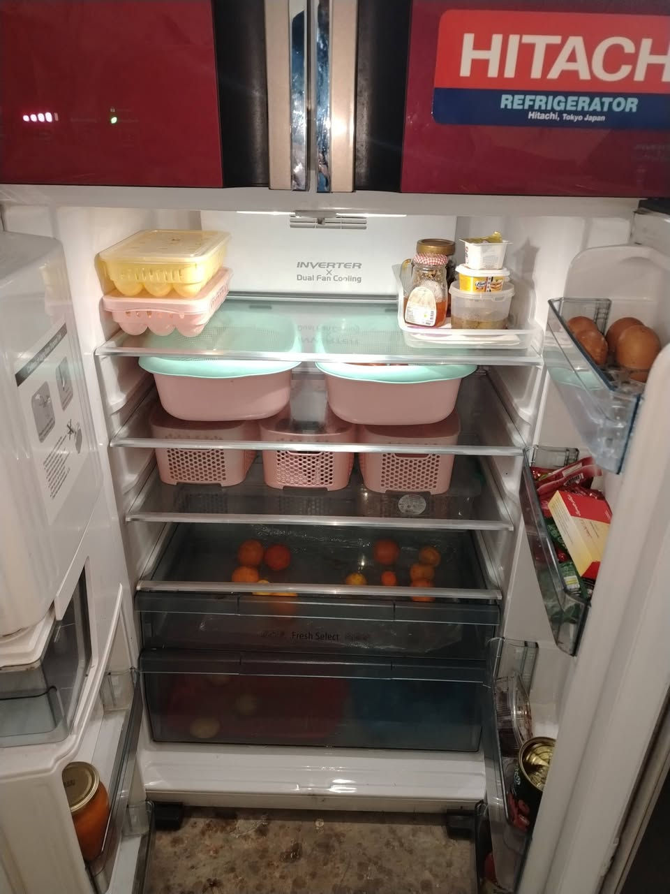 السلام عليكم ثلاجة هيتاشي للبيع 28 قدم مستعمله اخت الجديده اربعه أبواب 3 أنظمة ثلاجة ومجمدة وبراد ماء الياباني الأصلي مكان الحرية الأولى السعر 950 الف وبيه مجال للتواصل واتساب اتصال ***********
