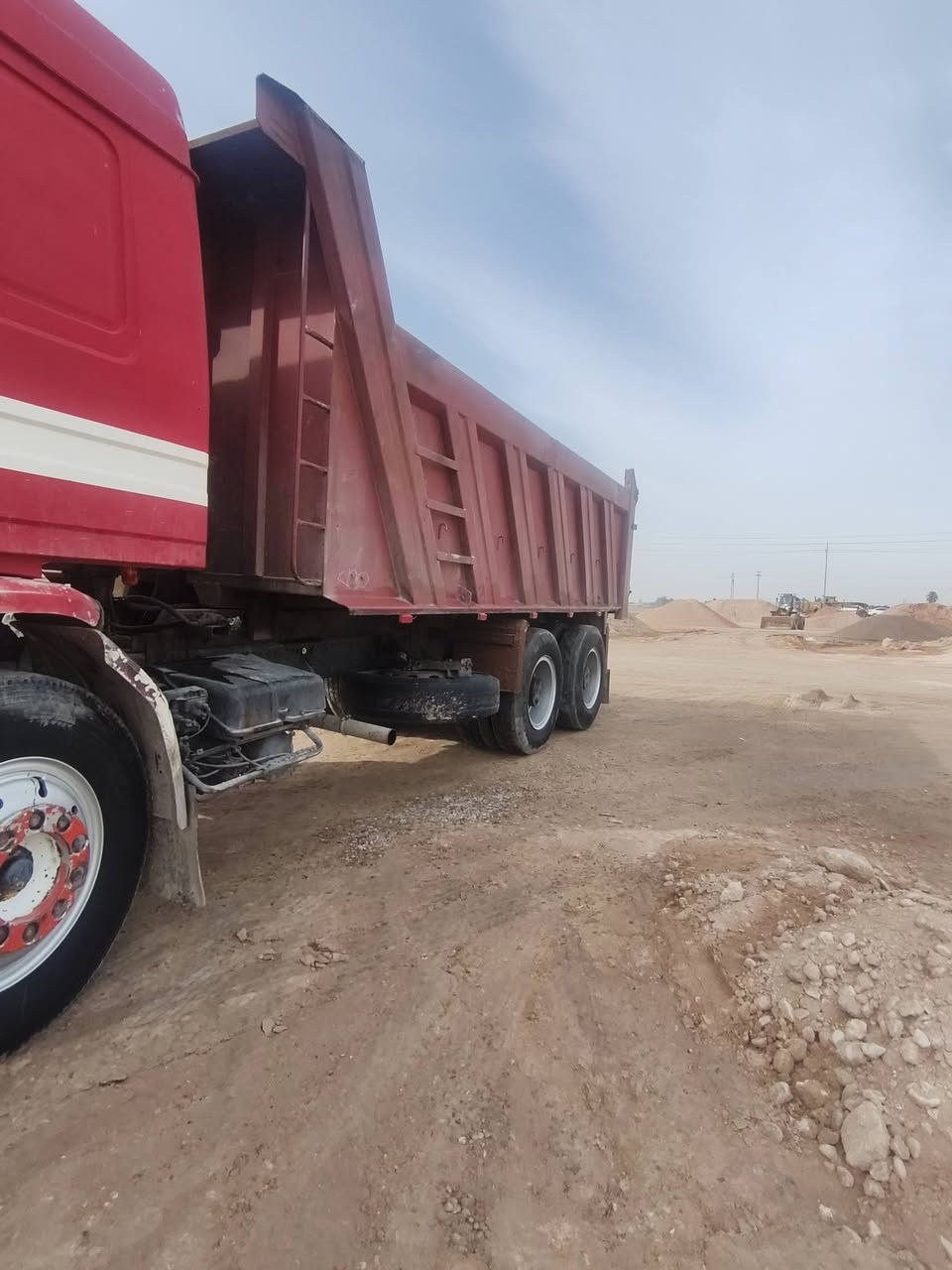 السلام عليكم بدي مايلر للبيع
طول 6متر 
***********
