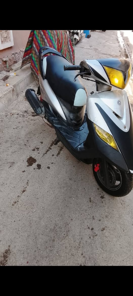 دراجه ماكس ثعلب بلاديه مال رنبه محرك مامفتوح كابريتر بلادي  كفرات بلاديه بعدهه بحاله االوكاله ماشيه ٢٦ الف ٢ارصار ٦ أشهر من نزلتهه من الرنب  مابيهه اي نقص  جيب فيتر وافحص السعر ٦٠٠ بيهه مجال حك الجيه دراجه ناعمه  بعدهه جديده مكاني بغداد الشيخ معروف*********** بغداد, العراق
