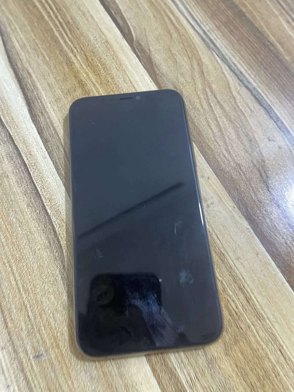 ايفون عدد ٢ 
الاول ايفون ١٢ عادي كامرتين لون ازرق 
مبدل شاشة اصلية وكالة وبطارية اصلية ضمان شرط الفحص والظهر مكسور ذاكرة ١٢٨ سعره ٣٠٠ قفل 
الثاني ايفون ١١ برو (يعني مو ماكس برو الصغير) 
ذاكرة ٢٥٦ مبدل شاشة وبطارية ثنينهم اصلي وكالة شرط الفحص اذا مو اصلي يرجع وبيهن ضمان سعره ٣٢٥ قفل
 
اسعارهن قفل بدون عملة نهائياً هو ال١١ العادي بالمحلات ب٣٠٠ اني مخلي اسعار بيع 
مكاني كربلاء 

***********
