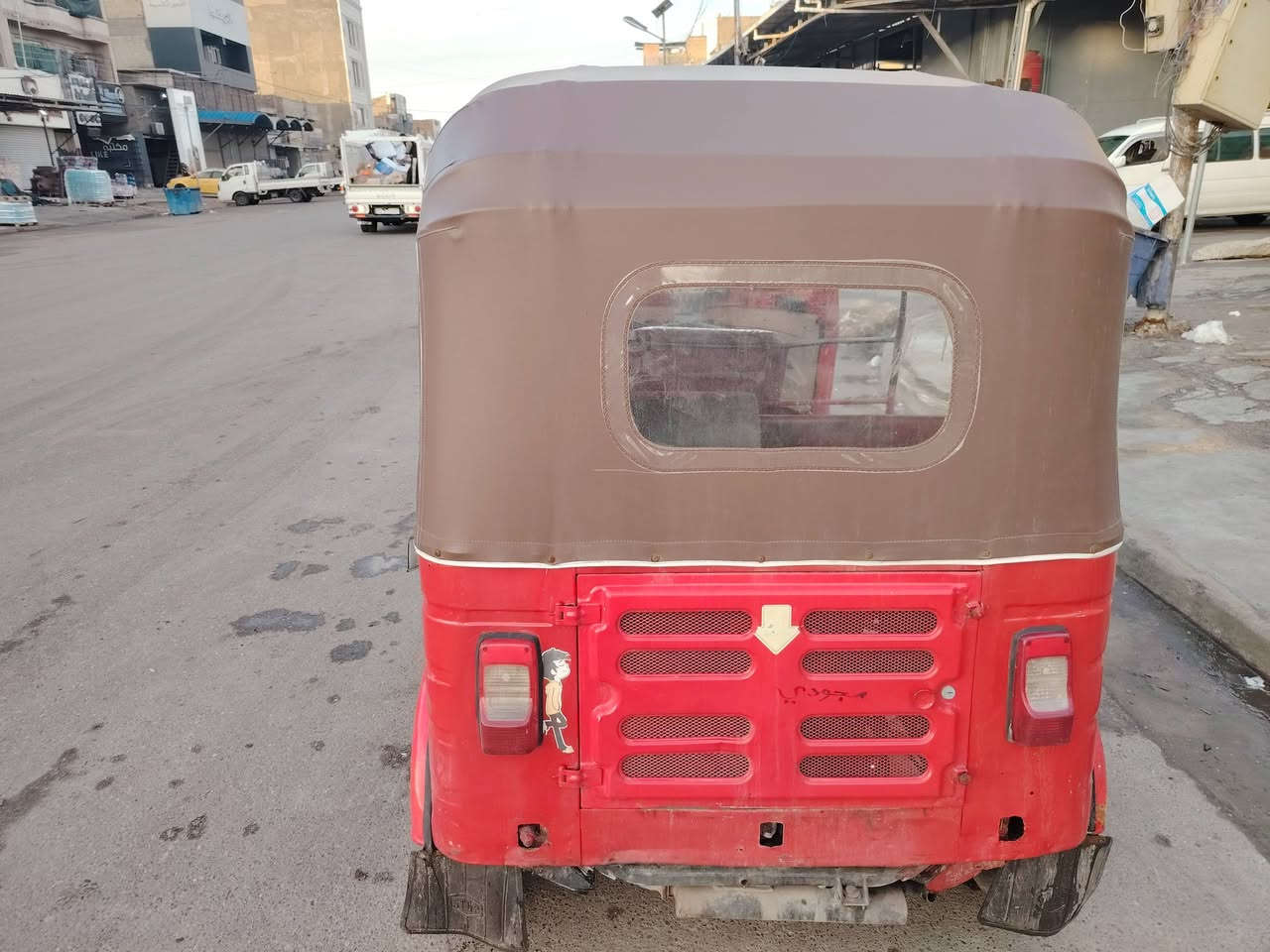 سلام عليكم تكتك ١٨رقم وسنويه نكليزي تحويل ثاني بياع حي العامل ٤٧٥٠السعر***********
