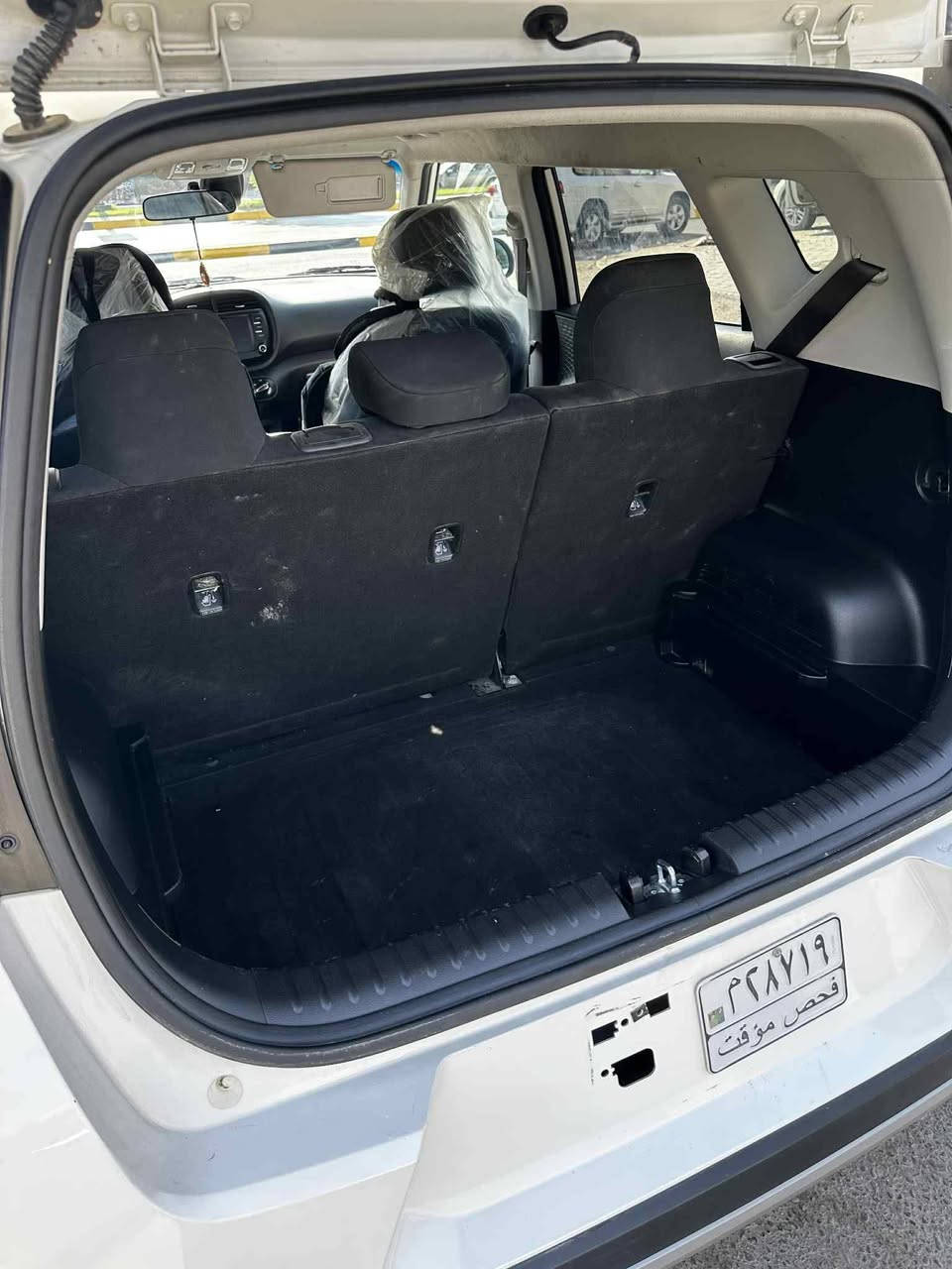 السلام عليكم
صول 2023 بدون رقم ..منفيس ب أسمي

ماشيه 14 الف

مكينه 2000 دوش

حادثها موضح بالصور ...باب وجاملغ 

والحداديه مصلحها ع ايدي بالعراق 

السعر 130 وبيها مجال

مكان السياره كربلاء

***********
