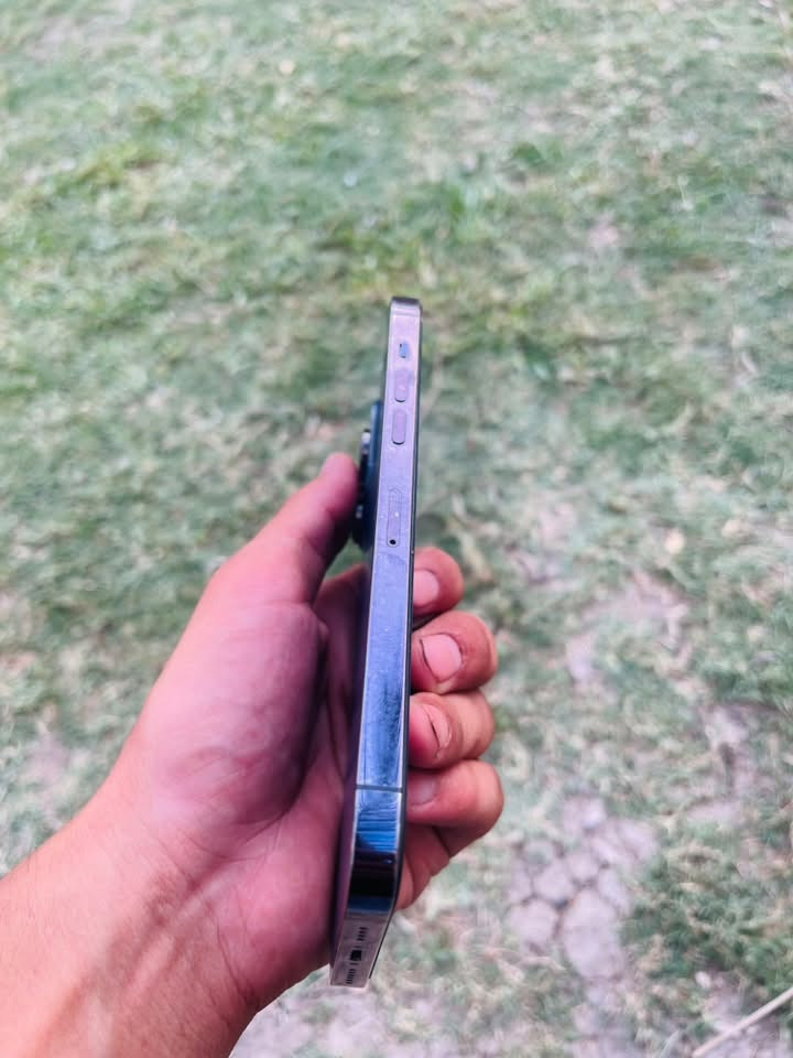 ايفون 14 برو ماكس ذاكره 256
بطاريه 87 بلاديه مبدل جامه كامره خلفيه فقط 
السعر ٧٠٠ وبيه مجال مكاني بابل الاستفسار ***********
