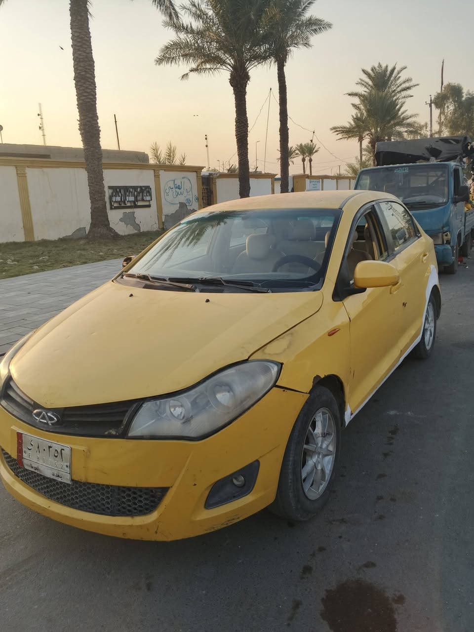 السلام عليكم
شيري فلاوين موديل. 2013 

سياره حلوه وجاهزه رقم بغداد

شكم شغله صدر امامي يتبدلن

تراي وين متريد تروح 

سعر 30 وبيها مجال اتصل وتدلل 
مكان بغداد البلديات
***********
