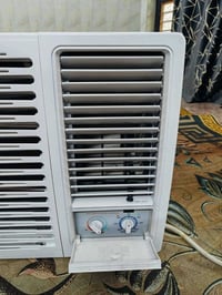 مكيف هواء جديد ستعمال سبوع بسعر ٢٠٠الف  تخم جديد سعر ٢٠٠الف لتواصل الا...