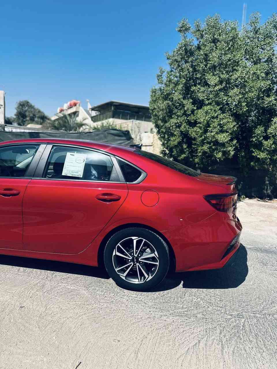 #السلام_عليكم
للبيع  او المراوس
كيا فورتي 2022
ماشية 42الف ميل 
محرك 2000 دوش
رقم بغداد معوقين
 رادار امامي توقف ذاتي وتحديد مسار 
مانع انزلاق 
حساس ضغط الاطارات 
فول تحكم ستيرن
شاشة اعطال كبيره للتحكم بإيعازات السياره
السياره جديد وجاهزه للاخير 
#الحادث
موضح بالصور 
#السعر 145 ورقه وبيها مجال   
للاستفسار  /‭‭٠٧٧٤ ٠٧٧ ٨٠٠١‬
مكان السيارة/ميسان مركز المدينه
