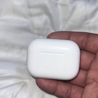 ⸻  📌 للبيع AirPods Pro جيل ثاني أصلية 100٪  سماعة AirPods Pro الجيل ال...