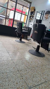 محتاج حلاق خبرة مكاني بغداد حي البتول الشارع التجاري  07780047990