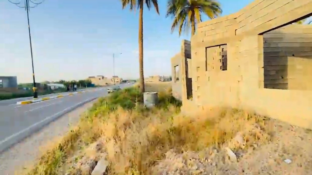 للبيع هيكل على السايدين  بسعر مناسب جدا ، مساحة الارض 600 متر سياج كامل للقطعه والبيت
جنس العقار : طابو زراعي 
📌للمهتمين يوجد مقطع توضيحي كامل عن البيت 
للأستفسار الاتصال ***********
