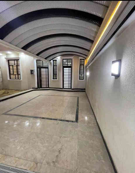 #اسعد_الله_اوقاتكم_بكل_خير⁉️👋🏼

دار سكن للبيع بناء 2025 

#المساحه 300متر  على تبليط مباشرتاً

#جنس_العقار :: طابو ملك صرف زراعي باسم عراقي سند 25 

#العنوان :: البصره أبي الخصيب محيله قرب سوك محيله 
يبعد عن شارع سايدين 200متر موقع راقي

#يحتوي البيت على ثلاث ٣ غرف منام كبار
و ديوان
و مطبخ و صاله
و مناور عدد 2
و صحيات داخلي وخارجي  و كراج سياره

#البيت جاهز من كلشي تستلم البيت عنده المكاتبه
كامل من مقطوره و كيزر و ماطور
جيب اثاثك و اكعد
و الف عافيه الي ياخذه
***********
جميع الخدمات متوفره ماء كهرباء شارع 12 متر تبليط مباشرتاً غريب على 
#السعر (( 135مليون وبي مجال 
#للاستفسار الاتصال على الهاتف البصرة
