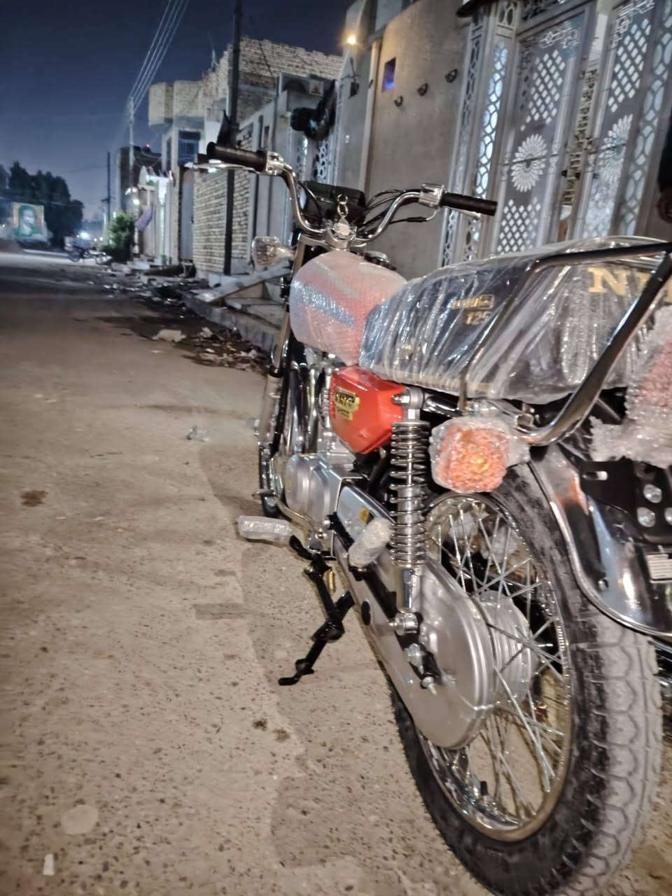 س/م متاح دراجه سكنر بعدهي ما مسعوكه بعدهي لايلون مكلف بنشر صاحب دراجه هاذه رقمه وسعر يمه ***********
