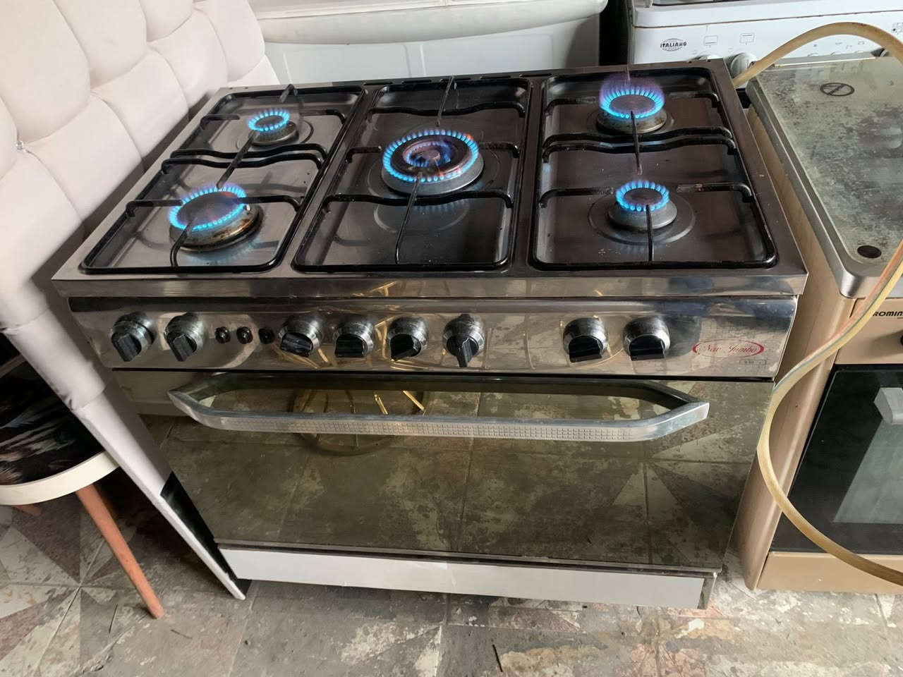 غراض للبيع
العنوان / كاني كردا  الشارع السايدين مقابل المدرسه التركيه 
رقم موبايل ***********
***********
