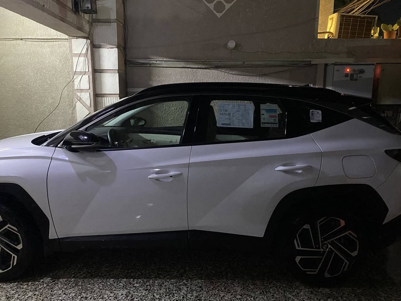 السلام عليكم
سياره للبيع هونداي توسان موديل 2025 السياره تو كلر قماره سوده السياره خليجيه مكفوله كفاله عامه من الضربه والصبغ والبارد  السياره  بحاله الوكاله 

السيآره رقم بغداد الدولي الجديد … تحويل ثاني يوم

المواصفات: 

بصمه 

دخول ذكي 

تشغيل عن بعد 

كشنين كهرباء 

الباب الخلفي كهرباء 

سايد بريك دكمه

تحكم استيرن جهتين 

شاشه متصله 

بردات ابواب اصليه

ويل 19 

قطعتين تبريد 

شاحن واير لس

مري شفط 

درايف مود 

اوتو هولد

مانع منحدرات

مانع تزلج 

حساسات اماميه خلفيه اصليه 

مكاني بغداد رقمي ***********/ماشيه 9300 كيلو متر
السعر 228 ورقه
