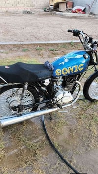 موتوسيكل • قفل مكاني • صقلاويه