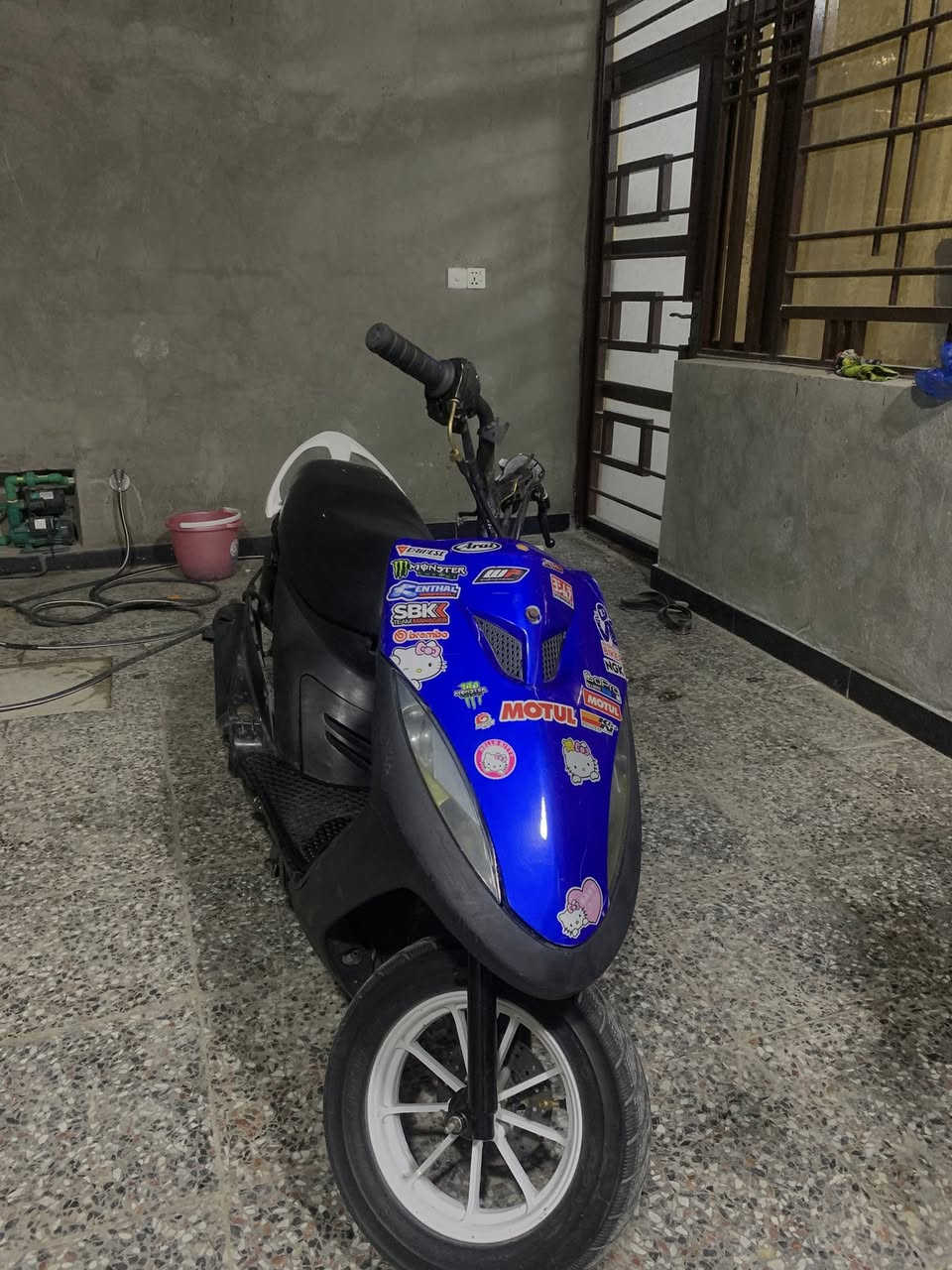 سلام عليكم ماكس عدلة الدراجة مال لعب مكينتهة خرسة الدراجة كلش حلوة الدراجة شوكت متجيهة هندر واحد نقصهة سلف او باتري السعر 350 وبيهة مجال الاستفسار ***********
