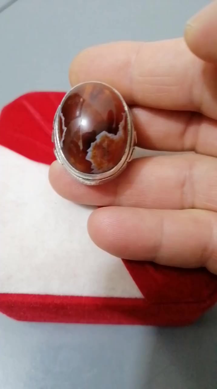 الداودي اليماني🌲 تحفه اصيله لا تتكرر.🌹 صياغه يدويه ثقيله ،🥀،للبيع فقط بدون مراوس وابيع بأعلى سعر🍁للمهتم راسلني خاص


**إذا كنت صاحب هذا الإعلان وتريد حذفه لأي سبب، رجاءا أرسل رسالة إلى الدعم الفني**