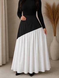 تنورة كلوش • مقاس 2XL • قماش بارد