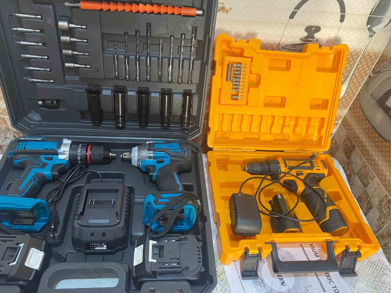 سلام عليكم ادريلات واحد جديد والثاني اخو الجديد
مكاني كربلاء اثنينهن ب 80 الف مكاني كربلاء
***********
